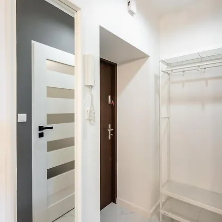 Okopowa Luminous Apartment Warsaw