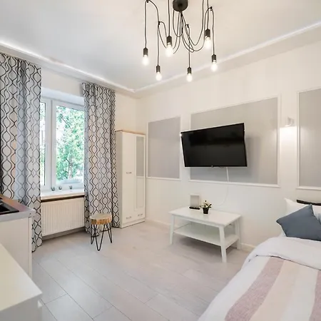Okopowa Luminous Apartment *